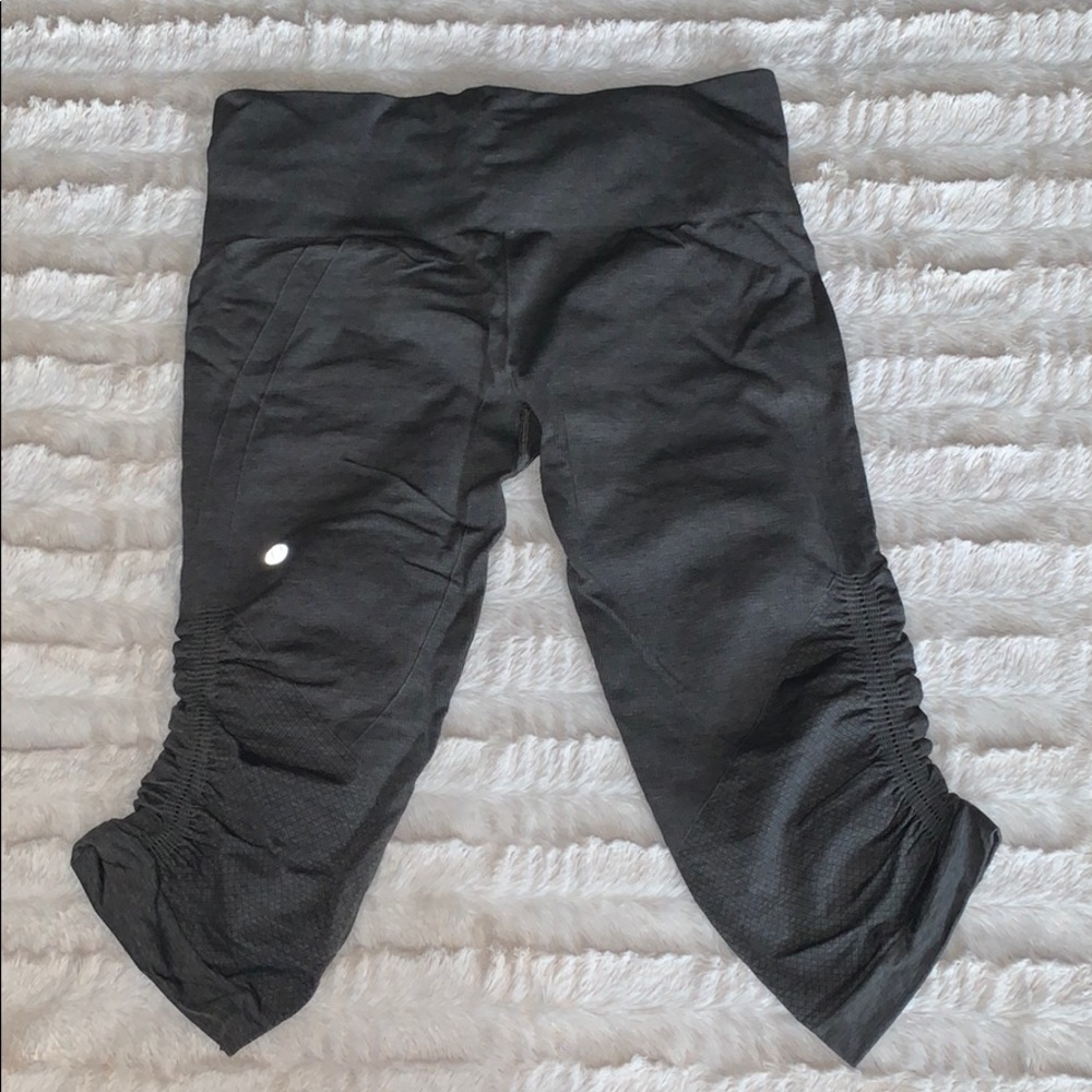 Lululemon in the flow crop ii size 8